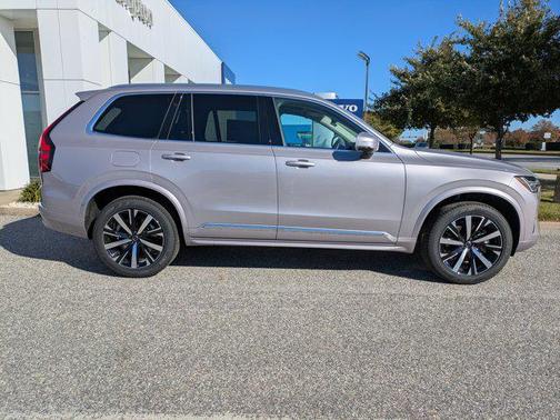 2026 Volvo XC90 B5 Core