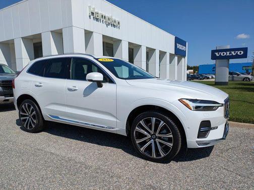 2023 Volvo XC60 B5 Ultimate Bright Theme