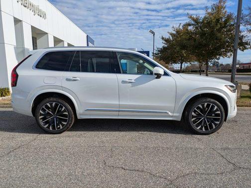 2026 Volvo XC90 B6 Ultra 7-Seater