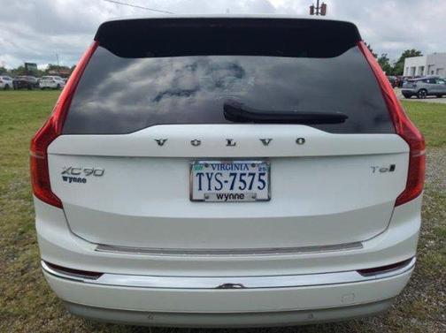 2022 Volvo XC90 T6 Inscription