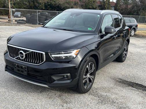 2022 Volvo XC40 T4 Inscription