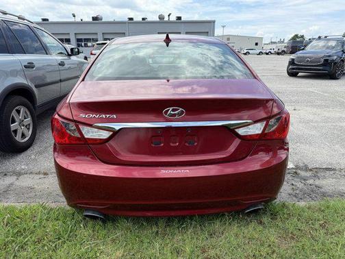 2011 Hyundai SONATA SE