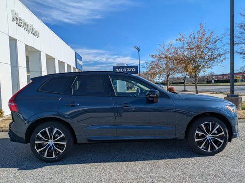 2025 Volvo XC60 B5 Plus
