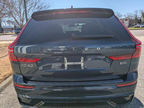 2025 Volvo XC60 B5 Plus