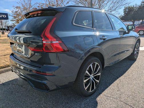 2025 Volvo XC60 B5 Plus