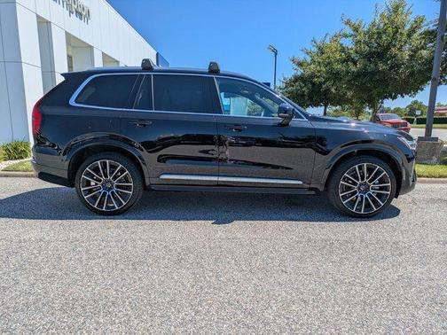 2025 Volvo XC90 B6 Ultra