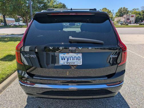 2025 Volvo XC90 B6 Ultra