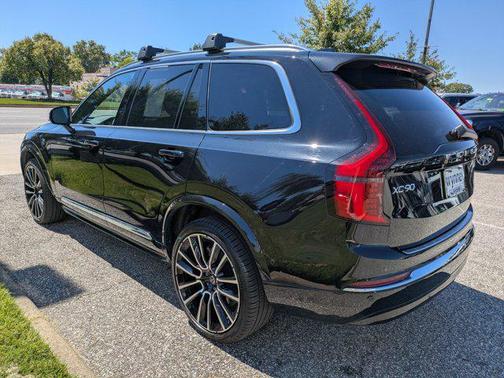 2025 Volvo XC90 B6 Ultra