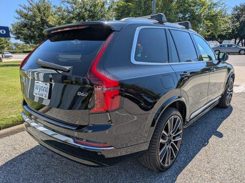 2025 Volvo XC90 B6 Ultra