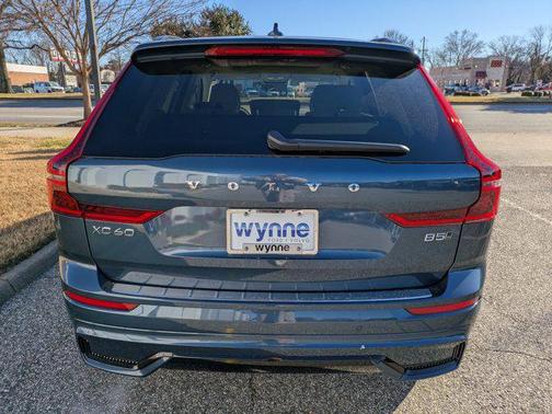 2026 Volvo XC60 B5 Ultra