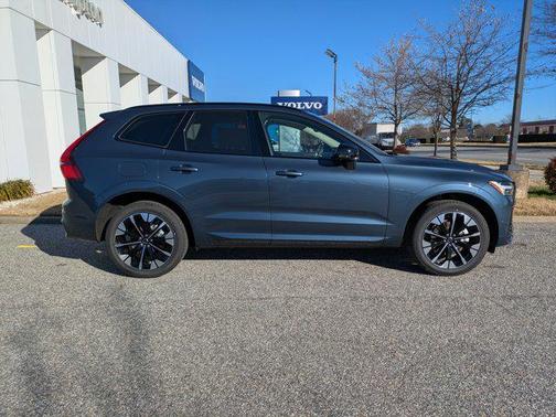 2026 Volvo XC60 B5 Ultra