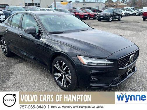 2025 Volvo S60 B5 Plus