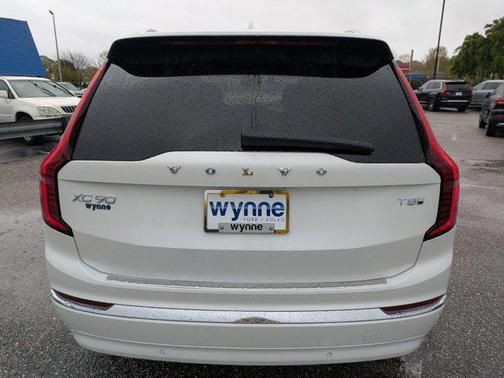 2025 Volvo XC90 Plug-In Hybrid T8 Ultra 7-Seater