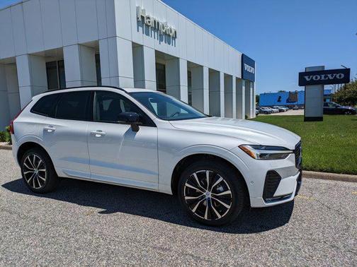 2025 Volvo XC60 Plus