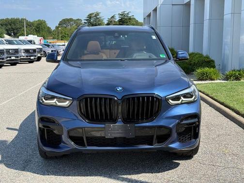Phytonic Blue Metallic 2022 BMW X5 xDrive40i