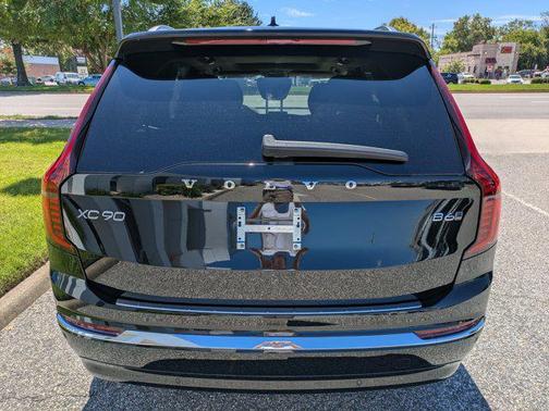 2026 Volvo XC90 B6 Plus 7-Seater