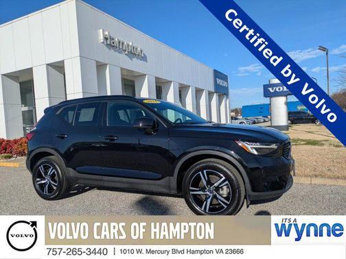 2024 Volvo XC40 B5 Core Bright Theme