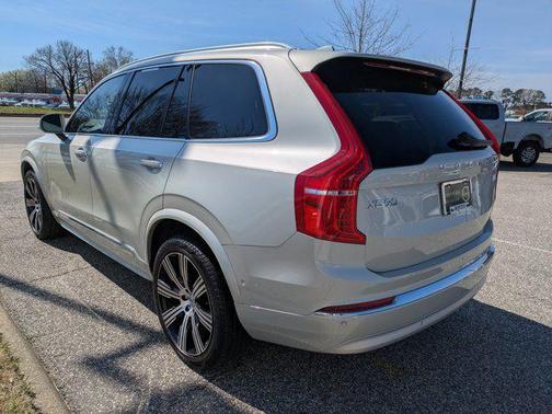 2022 Volvo XC90 Recharge Plug-In Hybrid T8 Inscription 6 Passenger