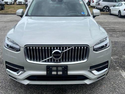 2022 Volvo XC90 Recharge Plug-In Hybrid T8 Inscription 6 Passenger