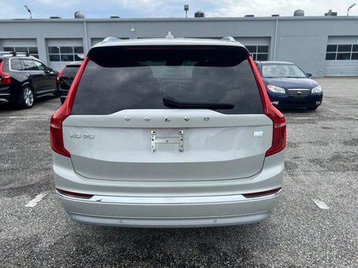 2022 Volvo XC90 Recharge Plug-In Hybrid T8 Inscription 6 Passenger
