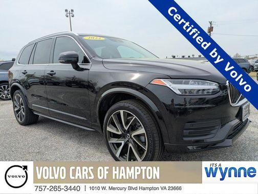 2022 Volvo XC90 T6 Momentum