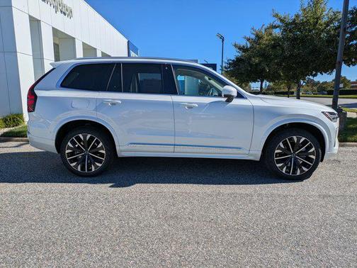 2026 Volvo XC90 B6 Ultra 7-Seater
