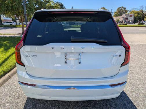 2026 Volvo XC90 B6 Ultra 7-Seater