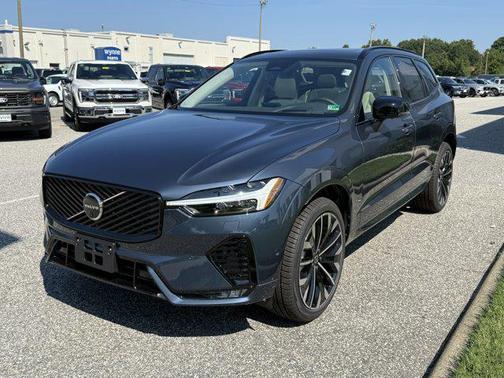 2026 Volvo XC60 B5 Ultra