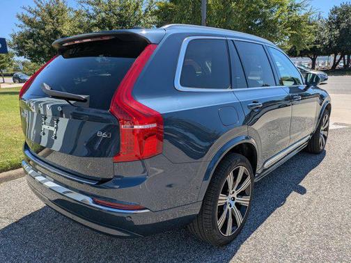 2025 Volvo XC90 B6 Plus 7-Seater