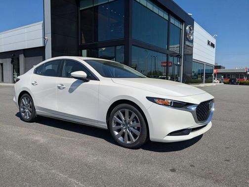 Snowflake White Pearl 2026 Mazda Mazda3 FWD w/Preferred Package