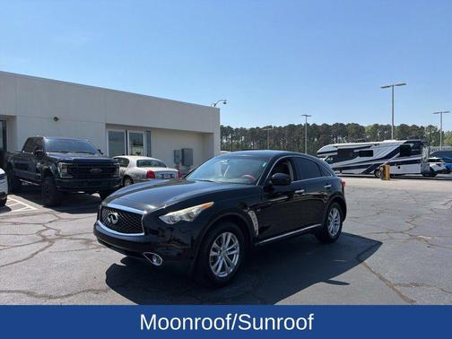 2017 INFINITI QX70 Base