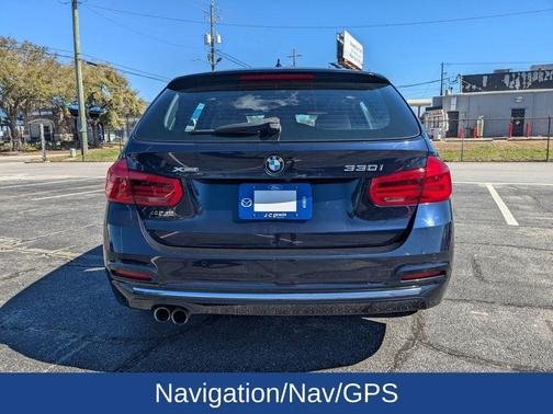 2017 BMW 330 i xDrive