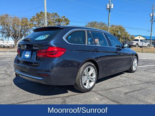 2017 BMW 330 i xDrive