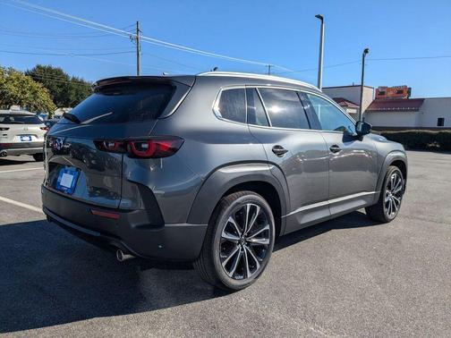 2026 Mazda CX-50 Premium