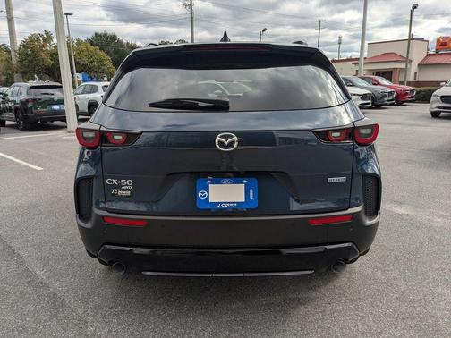 2026 Mazda CX-50 Premium