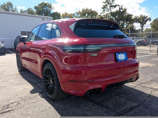 2021 Porsche Cayenne GTS