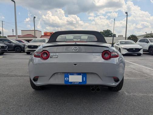 2025 Mazda MX-5 Miata Club