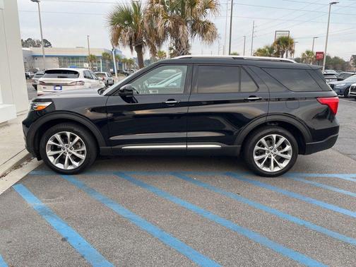 2021 Ford Explorer Platinum