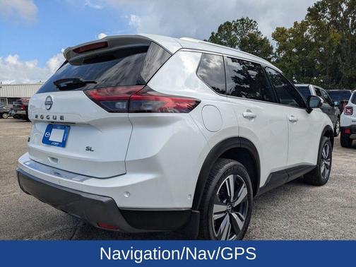 2024 Nissan Rogue SL