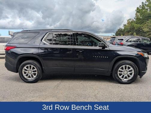 2020 Chevrolet Traverse LT Cloth