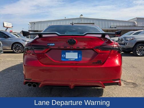 2022 Toyota Camry Hybrid SE