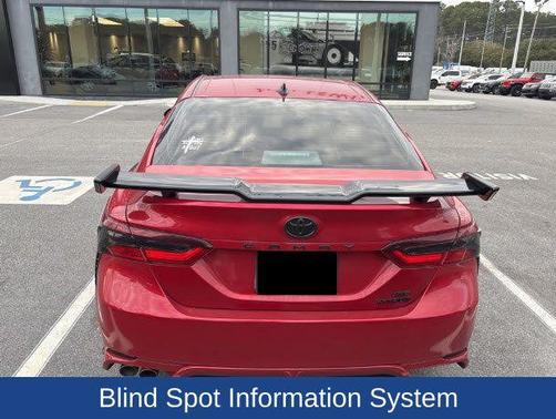 2022 Toyota Camry Hybrid SE