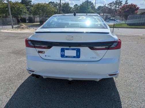 Wind Chill Pearl 2025 Toyota Camry XSE