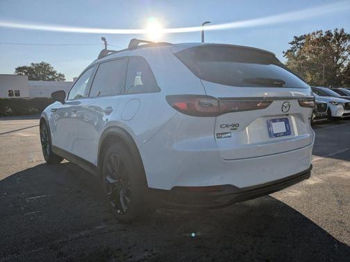 2026 Mazda CX-90 Premium