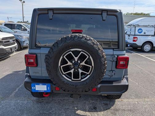 Anvil Clearcoat 2024 Jeep Wrangler Rubicon