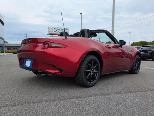 Soul Red Crystal Metallic 2026 Mazda MX-5 Miata Sport