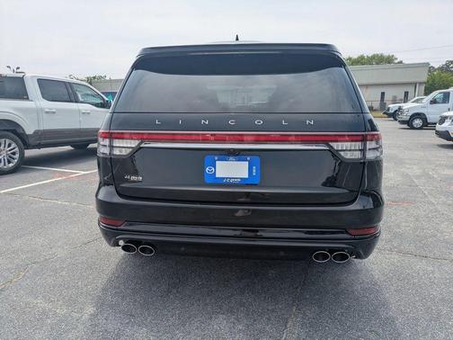 Infinite Black Metallic 2022 Lincoln Aviator Grand Touring