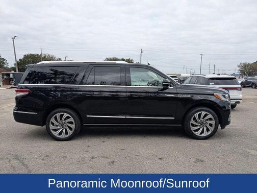 2023 Lincoln Navigator L Reserve