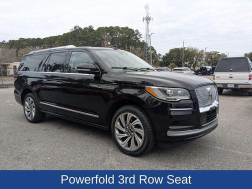 2023 Lincoln Navigator L Reserve