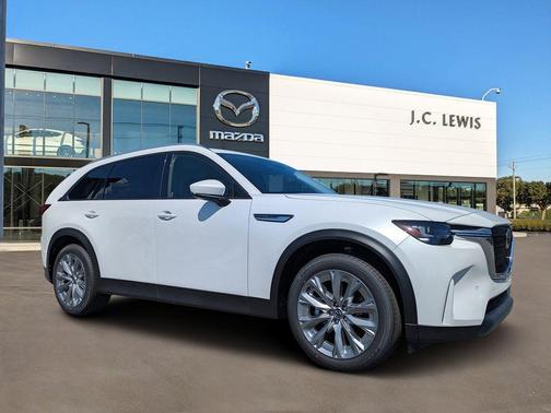 Rhodium White Premium 2026 Mazda CX-90 3.3 Turbo Preferred